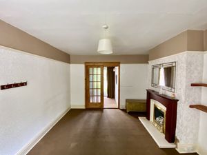 Lounge- click for photo gallery